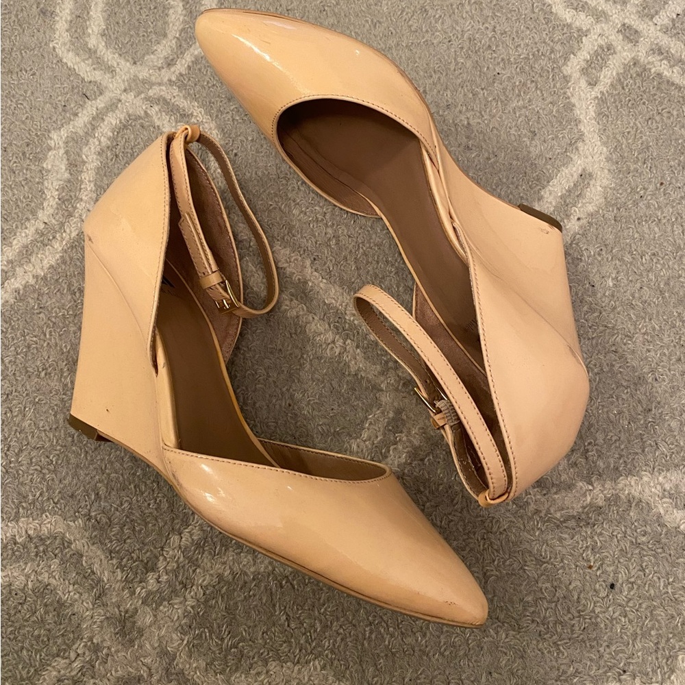 Ava & Aiden Nude Wedge Heels Size 8.5 - Picture 6 of 8